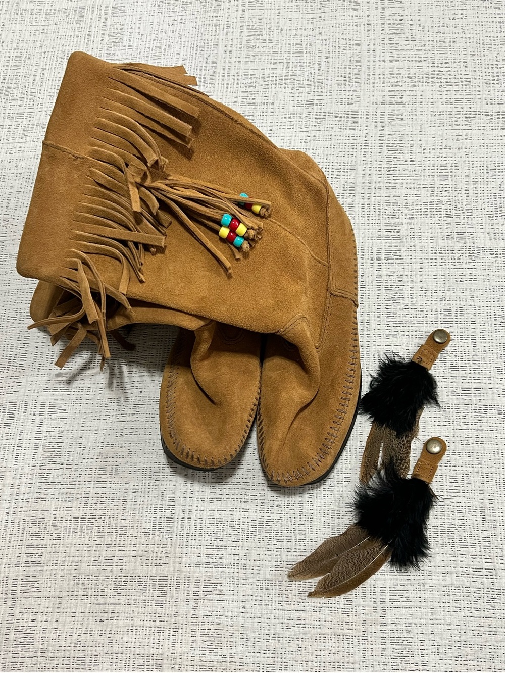Minnetonka Tan Suede Fringe Mid Calf Boots | Size 7